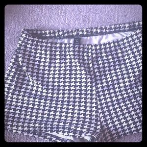 SHEiN SIZE LARGE SHORTS STRETCHY! Checkered NWOT